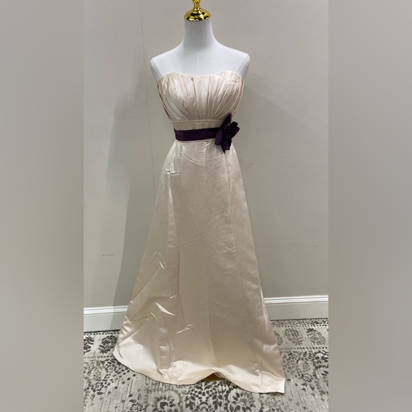 NWT 2 Be Social Dress. Size 10 - Picture 2 of 6